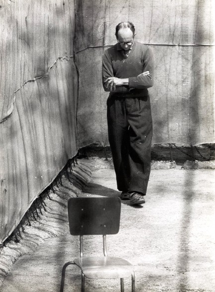 Eichamann walks the prison yard in Israel
