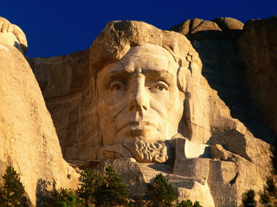 giant-head-of-president-abraham-lincoln-at-mount-rushmore-national-memorial-photographic-print-19177872
