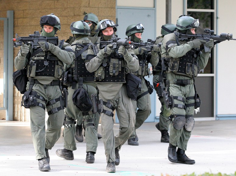 swat-team-at-abraxas_145001