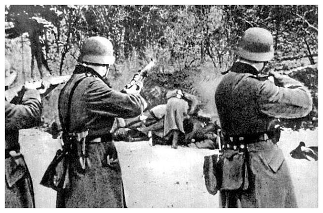 german-soldiers-liberators-execute-polish-civilians
