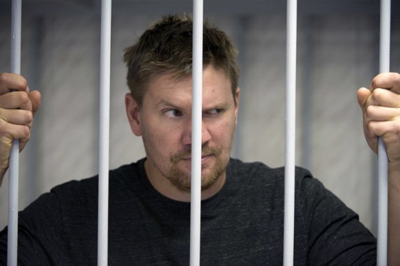 activist Anthony Perret from the United Kingdom at the Leninsky district Court of Murmansk. (AFP Photo/Dmitri Sharomov)